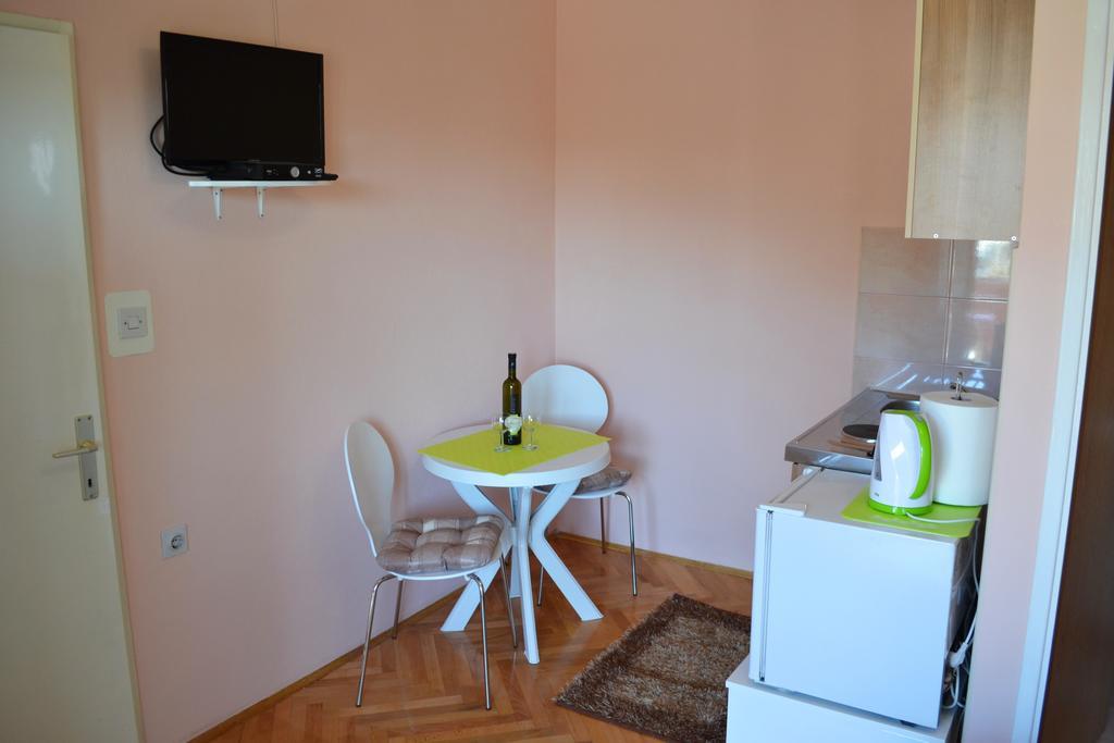 Apartment And Rooms Toka Ζαντάρ Δωμάτιο φωτογραφία