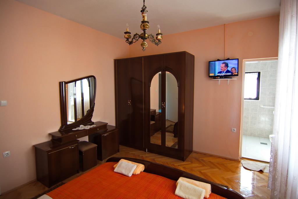 Apartment And Rooms Toka Ζαντάρ Εξωτερικό φωτογραφία