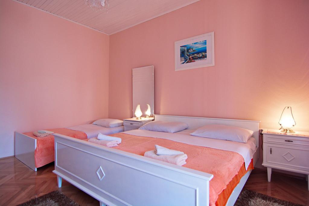 Apartment And Rooms Toka Ζαντάρ Εξωτερικό φωτογραφία